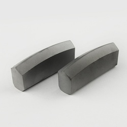 Tungsten carbide inserts for masonry chisels